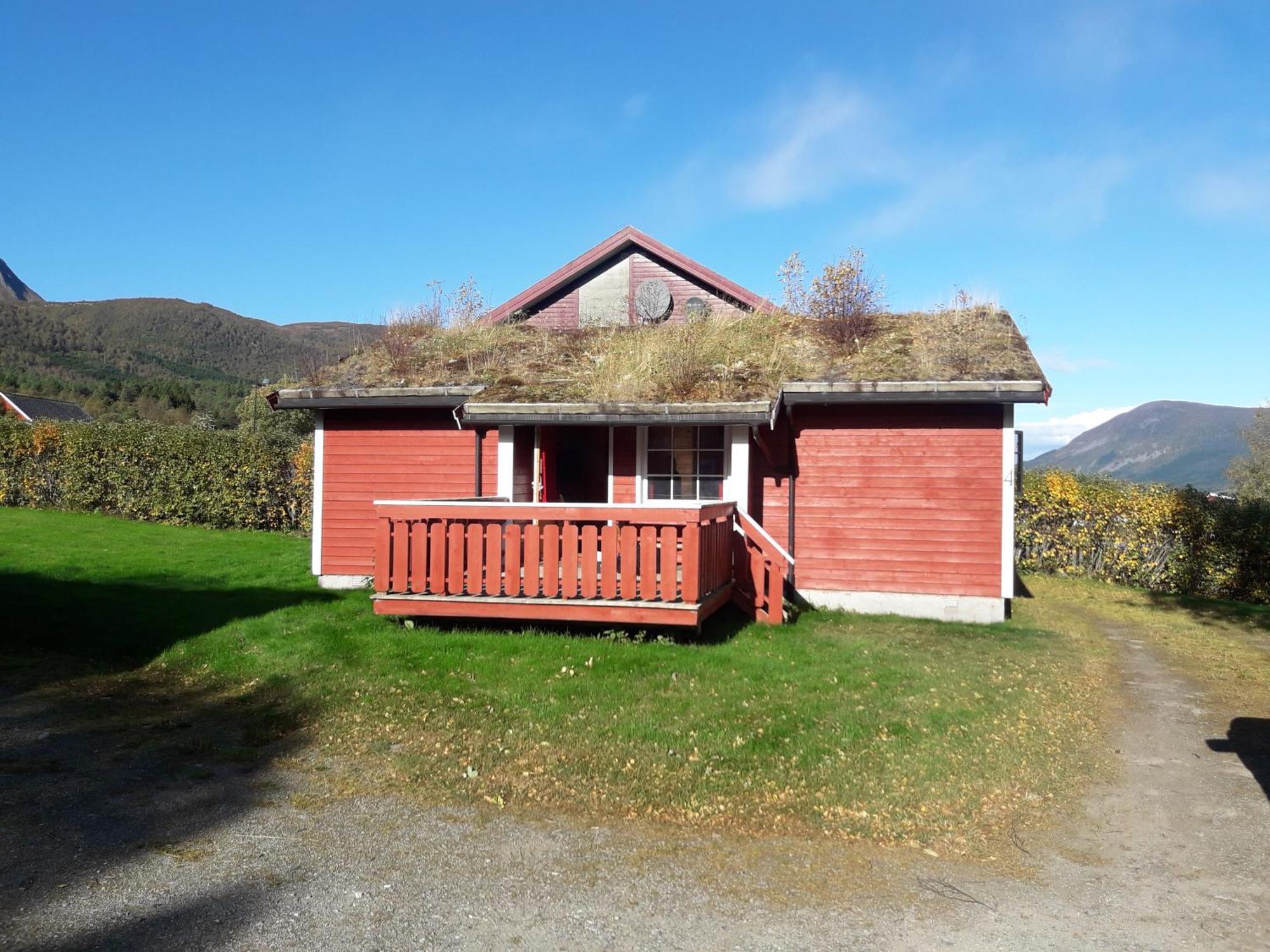 Ridderkroa Tresfjord Motel Exterior photo